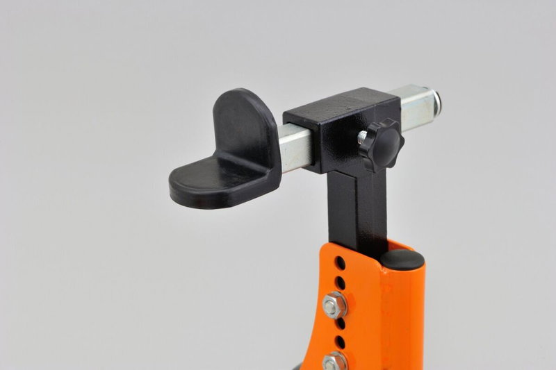 ADJUSTABLE REAR STAND