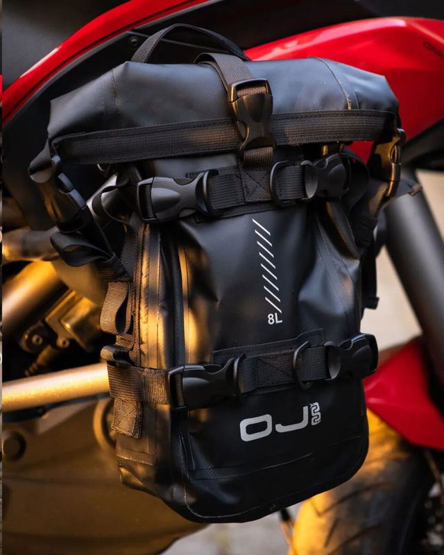 ENGINE BAG DRY EXCURSION 8L BL