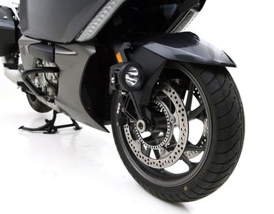 DRIVING LIGHT MOUNT BMW K1600G