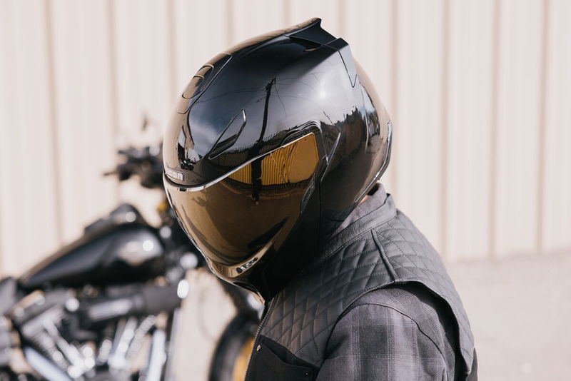 HELMET THRESHOLD GLOSS BLACK S