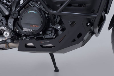 ENGINE GUARD