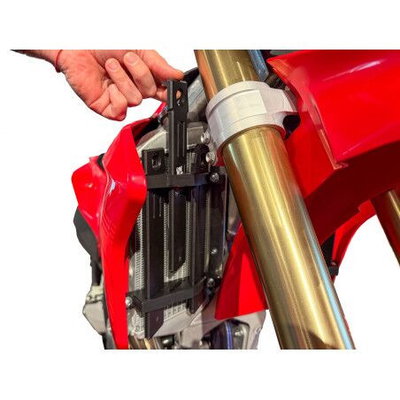 RADIATOR GUARDS FAST CLEAN DUC