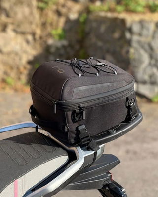 SEAT BAG REAR PLUS 11-19L BLAC