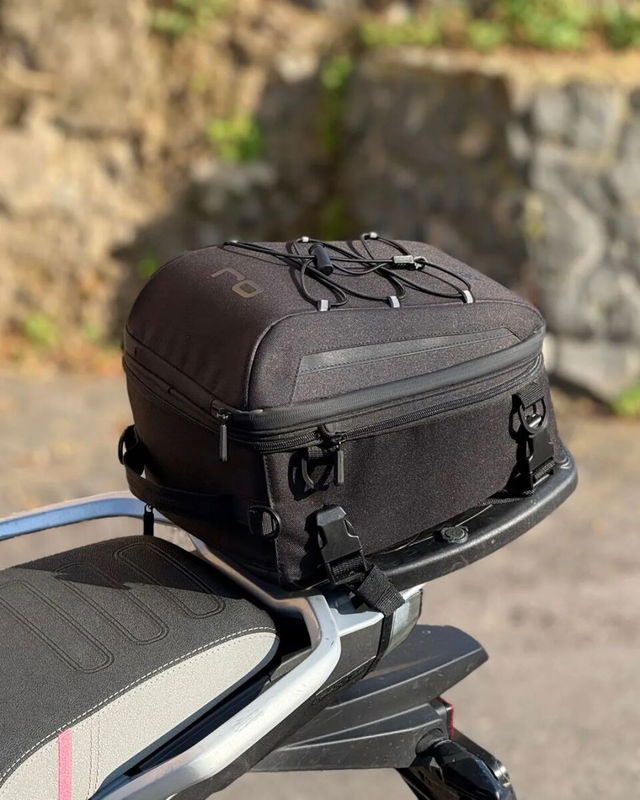 SEAT BAG REAR PLUS 11-19L BLAC