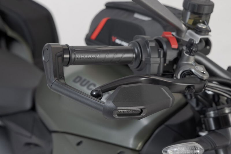LEVER GUARDS W/ WIND PROTECTIO