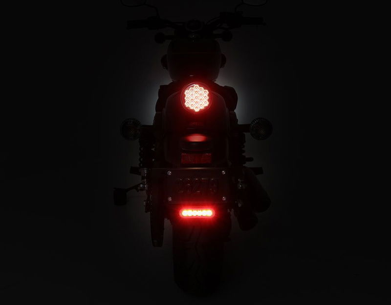 B6 LIGHT