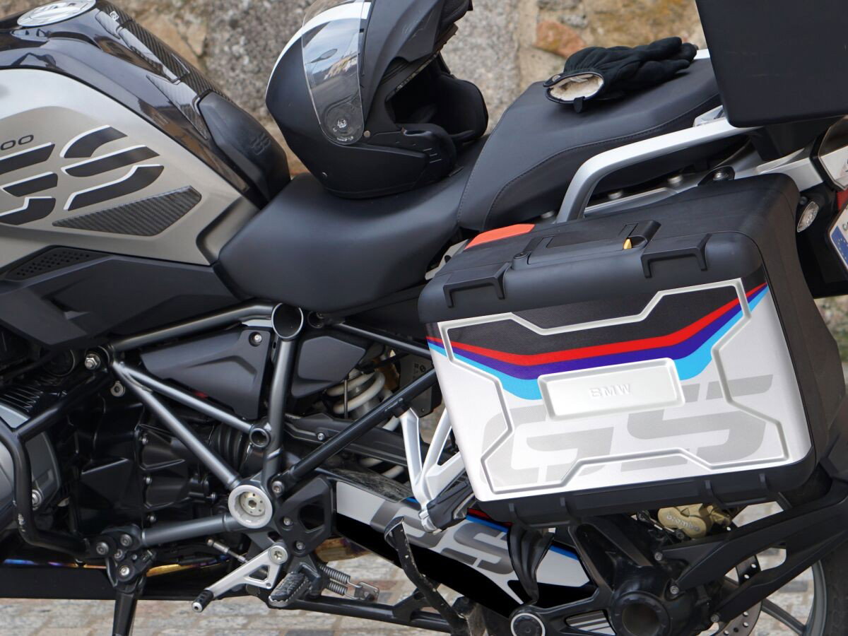 SCRTCH SVR BMW VARIO CASE