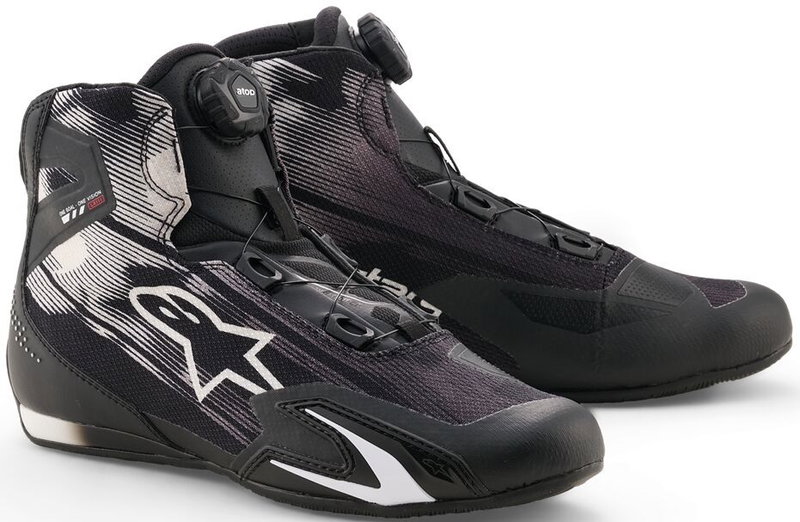 SHOE CELER VENTED BLACK/WHITE