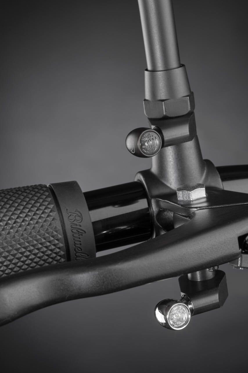 VAR MOUNT ADAPTOR M6 BLK