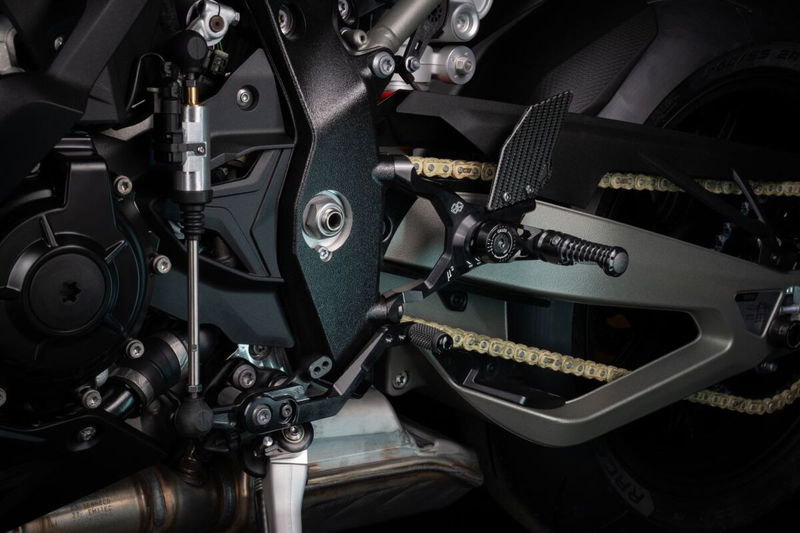 BMW S/M-1000RR 2025- REARSET M