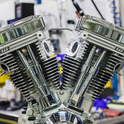 ENGINE V124 CHR/NAT LB