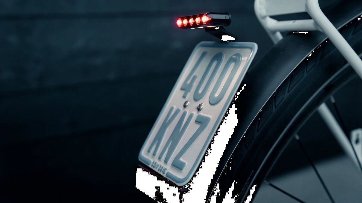 M99-E12 TAIL LIGHT -45