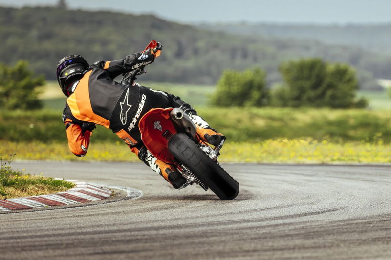 POWER SUPERMOTO MEDIUM F 120/8