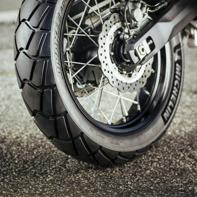 ANAKEE ADVENTURE 2 150/70 R 17