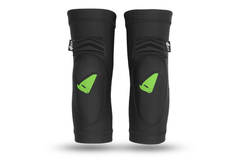 KNEE GUARD KID M33 L