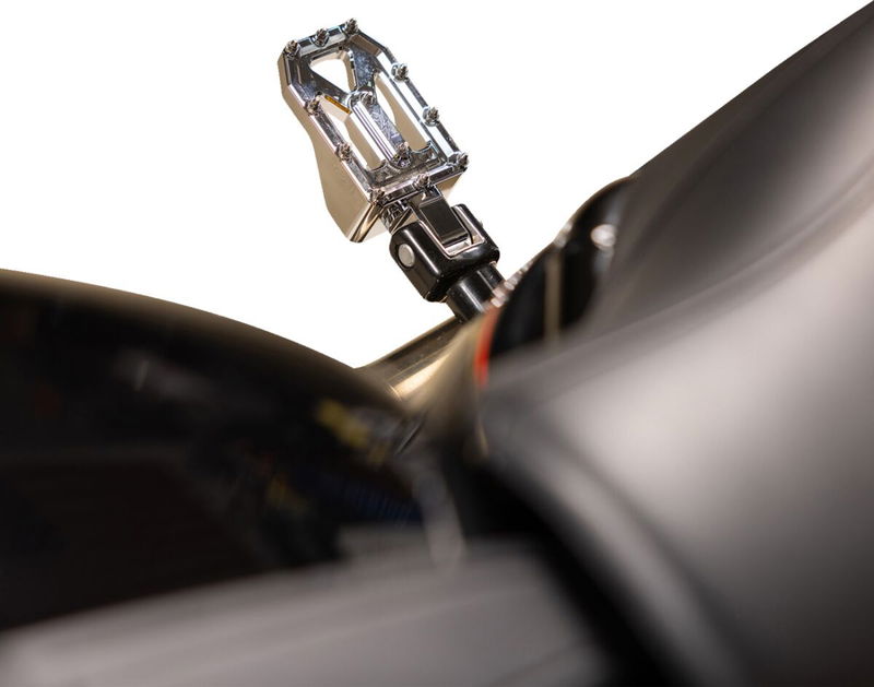 FOOTPEGS AGGRESSOR CHROME