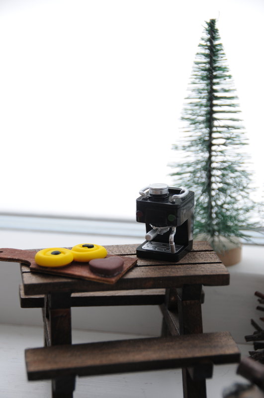 Espressomaskin, miniatyr, svart, 3 x 2 cm