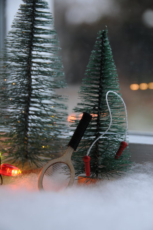 Tennismaila, miniatyyri, luonnonväri, 6,2 cm