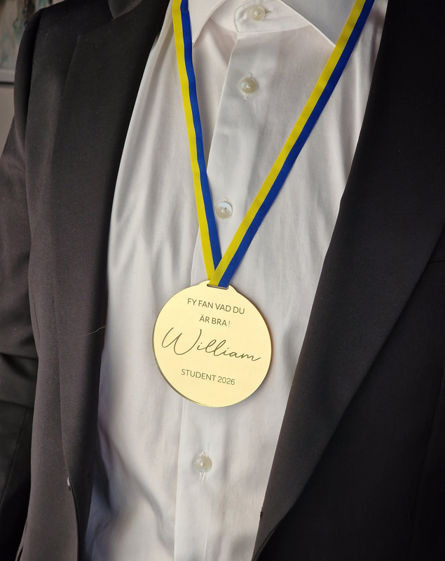 Studentmedalj, Fy fan vad du är bra, EGET NAMN