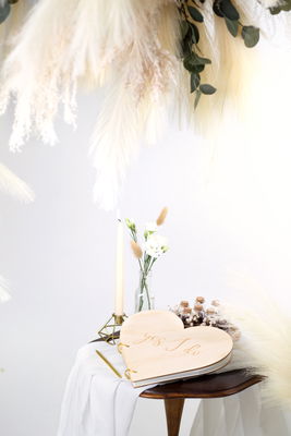 Gæstebog i træ, hjerte, 26,5x25 cm