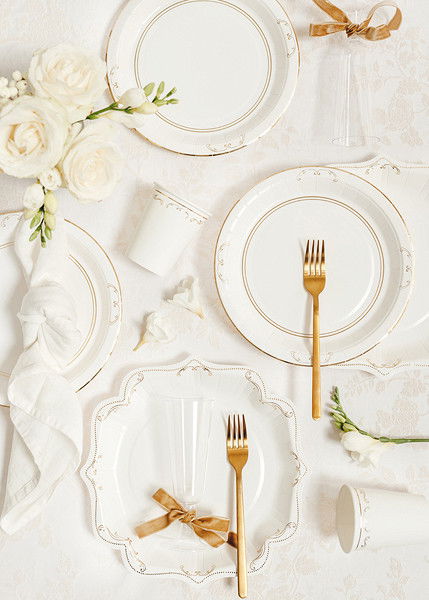 Papptallrikar, vit med guldornament, 6-pack