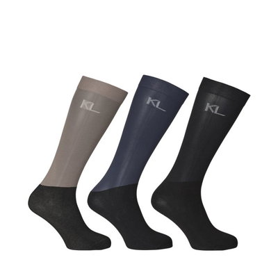 KLAgnes show socks