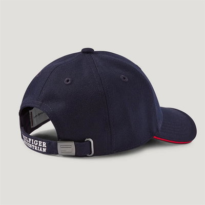 Dayton keps Tommy Hilfiger