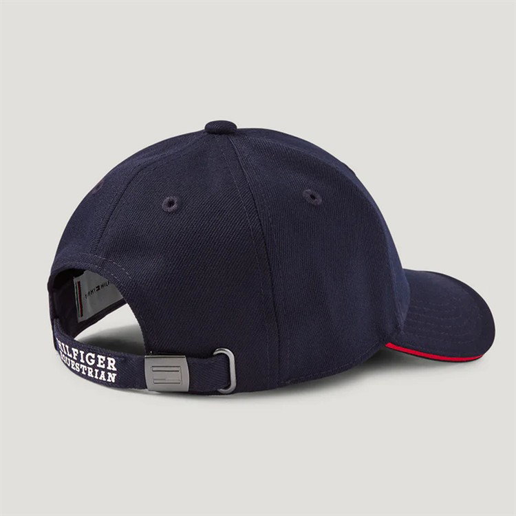 Dayton keps Tommy Hilfiger