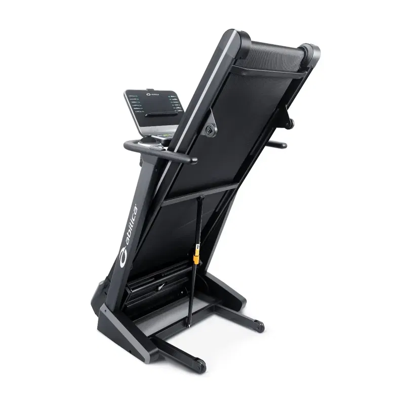 Generös löpyta på Abilica Mill 30 som ger komfort och stabilitet vid träning