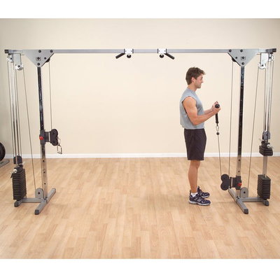 Body-Solid Cable Cross med vægtmagasin. Bicepscurl med kabel.