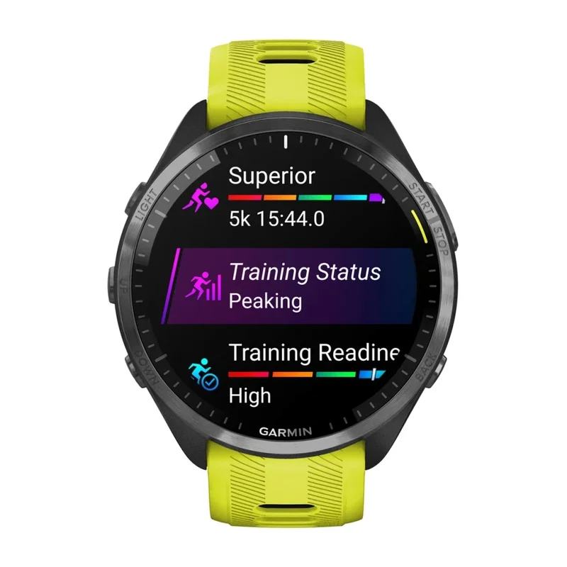 Nærbillede af Garmin Forerunner 965 med en klar 1,4-tommers AMOLED-farveskærm.