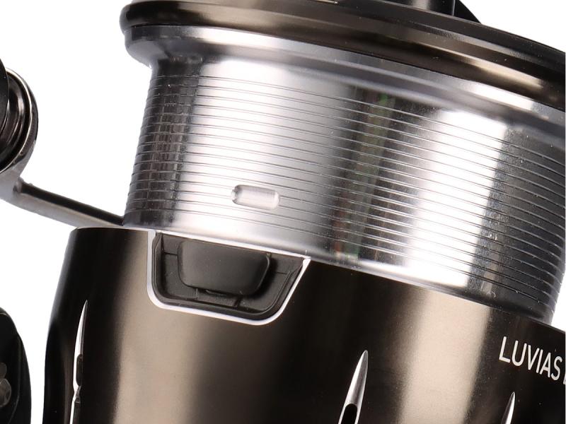 Daiwa 24 Luvias PC LT2500D