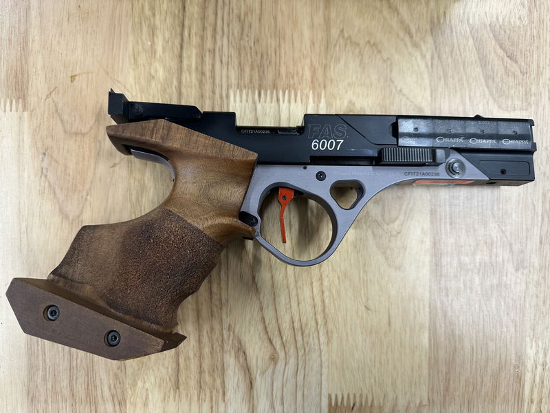 Chiappa FAS 6007 Begagnad