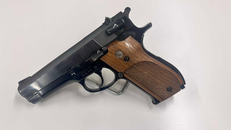 Smith & Wesson 39-2