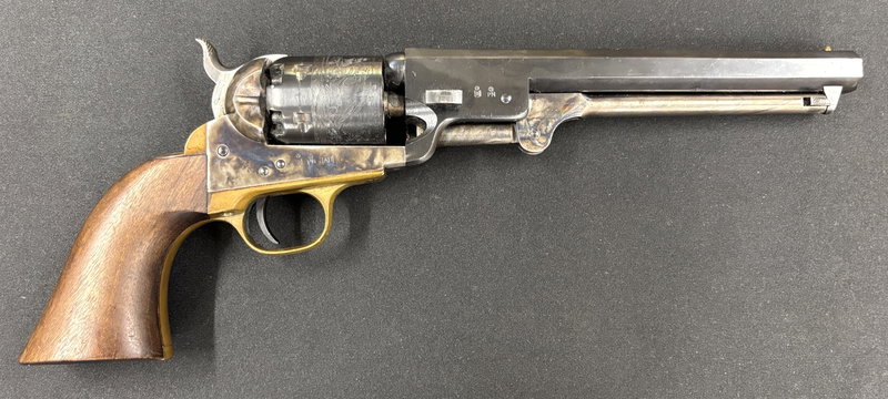 Svartkrutsrevolver Uberti, kal .36 (Begagnad)