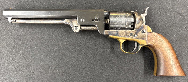 Svartkrutsrevolver Uberti, kal .36 (Begagnad)