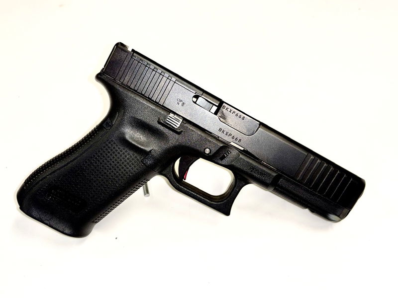 Pistol Glock 17 gen 5 Mos  Begagnad ZEW tryck