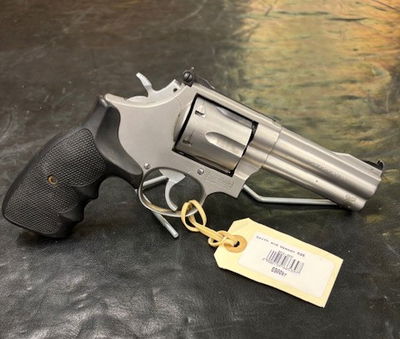 Smith and Wesson 686