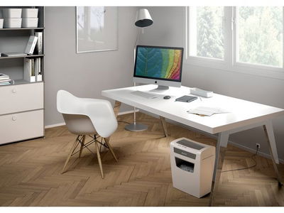 Dokumentförstörare LEITZ Manuell P4