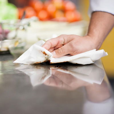 Hushållspapper Tork Advanced Plus 2-lag vit, 39m, 14 st/bal