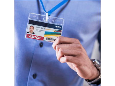 Etikettrulle Brother CZ1004 25mmx5m