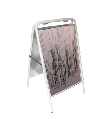 Gatuställ Sign Vit 50x70cm