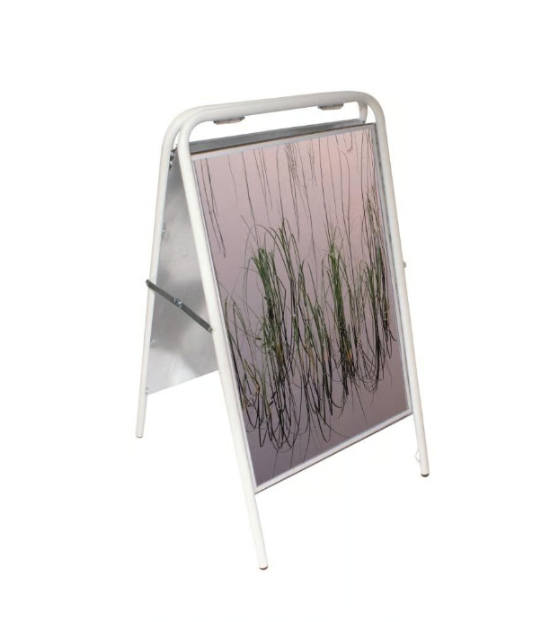 Gatuställ Sign Vit 50x70cm