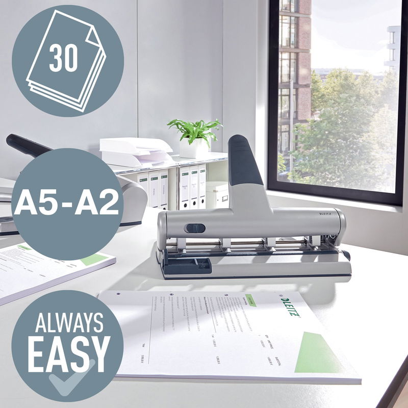 Hålslag Leitz 5114 Universal 30 ark Silver