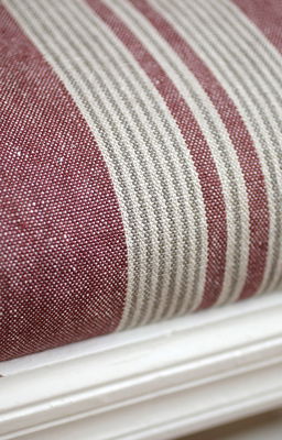 Linnetyg rödrandigt - Amberly Madder - Sanderson