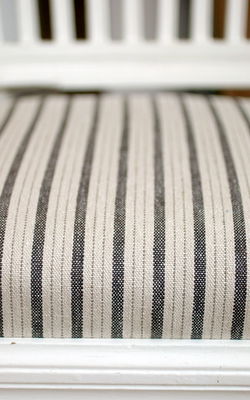 Linnetyg svart randigt - Tetbury Stripe  - Sanderson