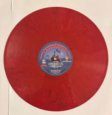 KISS LP Love Gun Röd vinyl Alternativomslag med pistol, poster och orderpapper