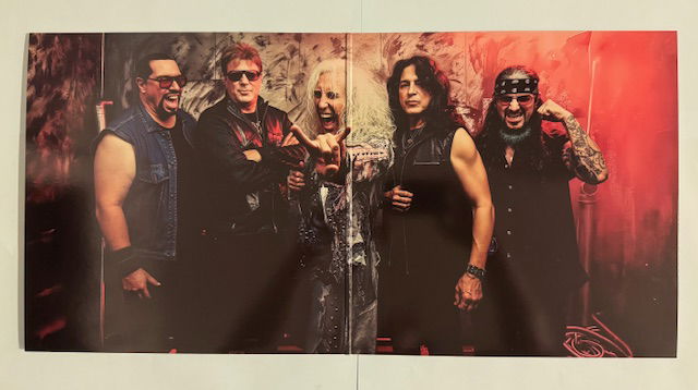 TWISTED SISTER - FORTY AND FUCK IT: Svart vinyl Live Mexico City, Autodromo Hermanos Rodriguez July 23 2016 2LP