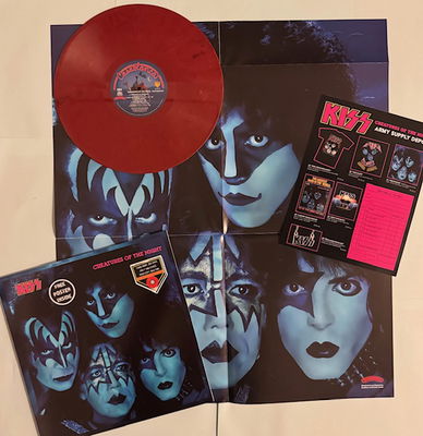 KISS LP Creatures of the night Röd vinyl Alternativomslag med poster och orderpapper
