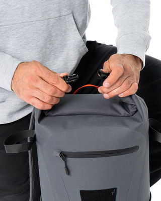 Guideline Experience Waterproof Rolltop 21